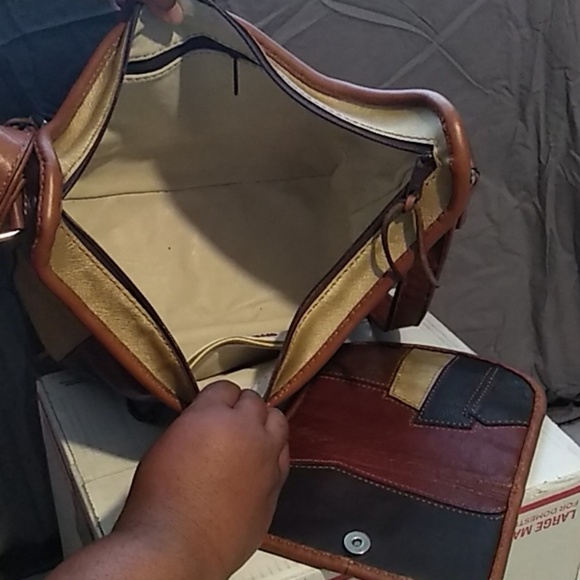 Hand crafted leather bag , with a matching wallet - Picture 3 of 4